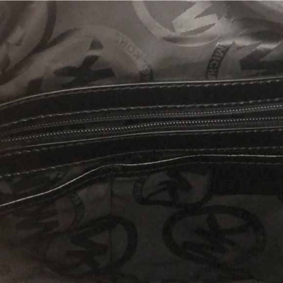 Michael Kors handbag - Picture 4 of 5